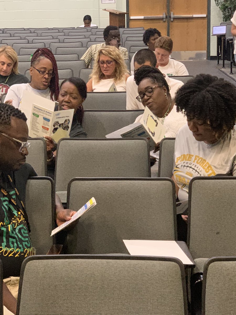ReginaPropst's tweet photo. Yesterday I worked with some amazing teachers at Pine Forest High School in Fayetteville.  These pictures show their partner work with Collaborative Pairs. @LearningFocused @CumberlandCoSch https://t.co/YIRVOs9f0T