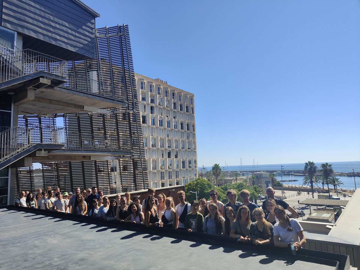 Biomedicina BCN (@the_prbb) on Twitter photo Today, 44 students of Molecular Biomedicine from the University of Bonn (<a href="/UniBonn/">Rheinische Friedrich-Wilhelms-Universität Bonn</a>) visited the #PRBB
Thank you for your interest and best wishes for a successful scientific career 🔬🧬
Maybe in Barcelona? 😏
Thank you Run and Xenia for organising the trip 😊 Today, 44 students of Molecular Biomedicine from the University of Bonn (<a href="/UniBonn/">Rheinische Friedrich-Wilhelms-Universität Bonn</a>) visited the #PRBB
Thank you for your interest and best wishes for a successful scientific career 🔬🧬
Maybe in Barcelona? 😏
Thank you Run and Xenia for organising the trip 😊