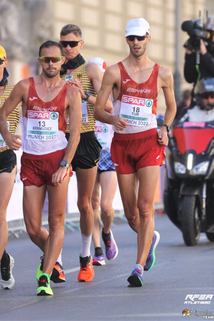 fatletismeib's tweet photo. Pinacchio, Tur i Merzougui deixaren les petjades balears al continental de Múnich: https://t.co/Op1ptcvLXj.
📸: @MiguelezTeam / @atletismoRFEA 
@esportsIB @EsportsIB3 @turismeiesports @Consell_Eivissa @turmarc @BanZayad @lucia_pinacchio @ICECalvia #internacionalsfaib #atletesfaib https://t.co/PlmYEMmlkC