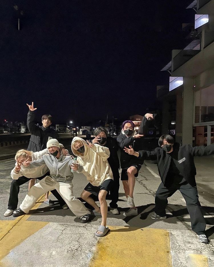 skzis__life's tweet photo. who i think each stray kids member was written by https://t.co/daFkkfLOgM