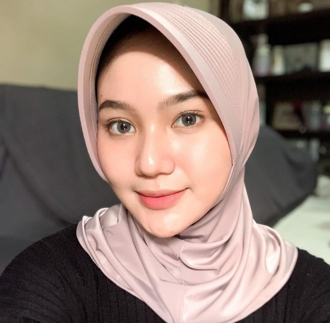 jilbab_bergo's tweet photo. Ughtea https://t.co/ZGTbcAwIn7