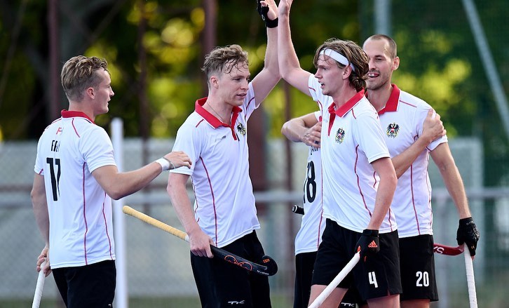 The live action continues as the EH Championship Qualifiers are in full swing with 8 Games today all live on EHTV 🔥

eurohockeytv.org/en-int/page/ho… 

All teams are playing for a spot at the EH Championship 2023 🇩🇪