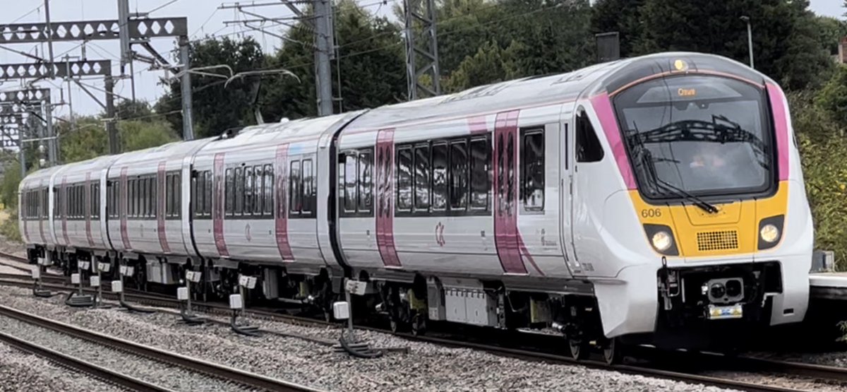 PlatformEdge1's tweet image. Last thing before leaving Rugby is 720606 c2c passing to Crewe #Class720