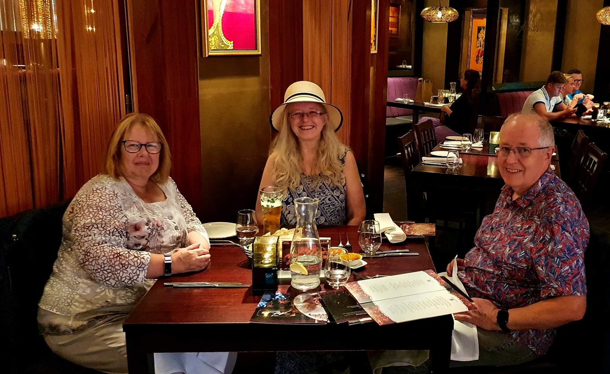 Paula_Artist6's tweet image. Enjoying a meal out with the family at @Ashas_UK oh so tasty get your mouth zipping with flavour #mealout @bhamfest @brumfoodtour @BrumFocus