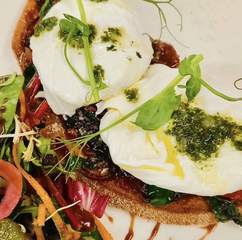 A good nourishing breakfast for our corporate guests this morning. 

#business #corporatebreakfast #bespokedining #businessmeetingroom #conferencevenue #thewhistledownhotel #warrenpoint #newrymournedown