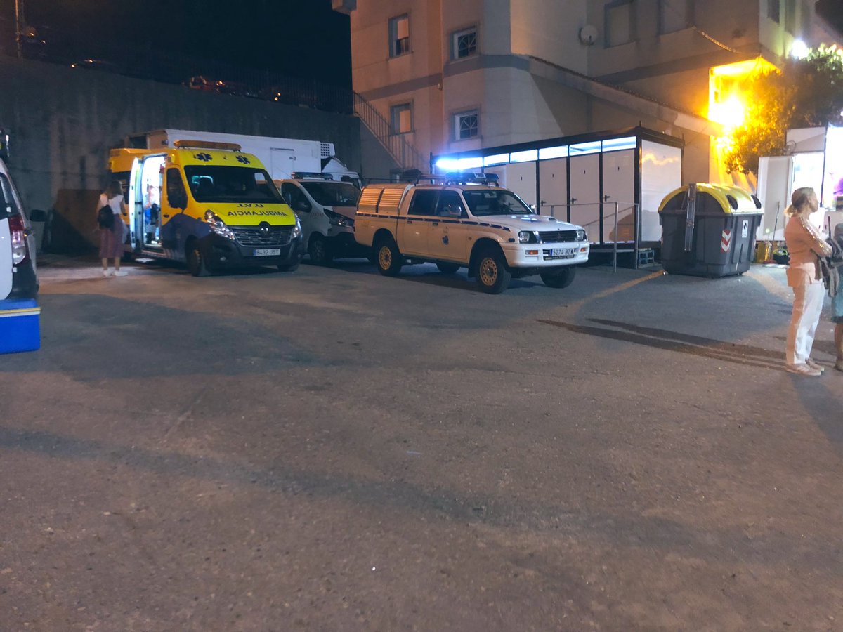 BertoVPTES's tweet photo. Con el #SwinDelCombo se da el pistoletazo de salida a las #FestaDoMar en Poio. De aquí al domingo la AVPC de Poio estará dando cobertura y seguridad en los conciertos.
#PorUnasFiestasSeguras https://t.co/bG8BKP4Udb