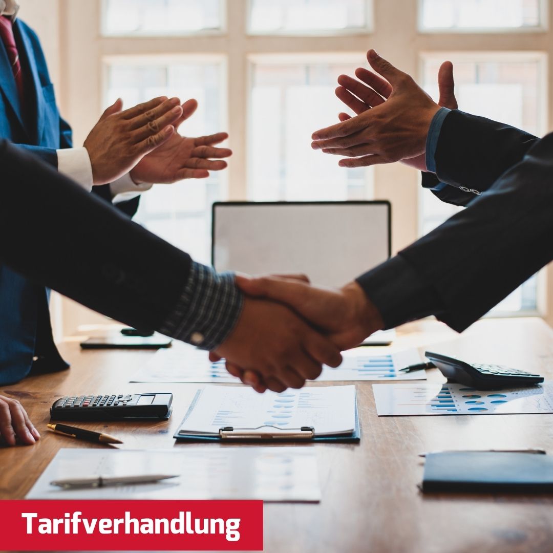 MEBerufe_Info's tweet photo. In den kommenden #Tarifverhandlungen werden Vertreter der Arbeitgeber- und -nehmer der M+E-Industrie über #Regelungen hinsichtlich #Arbeitszeiten, #Urlaubstage und #Gehälter diskutieren. 🤝 Wir sind gespannt auf die Ergebnisse! #MEBerufe #Industrie #Tarifverträge https://t.co/pEFNHHgkn4