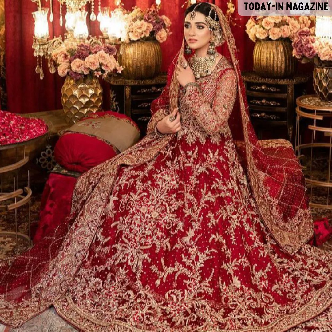 eTodayInPak's tweet photo. How can someone be so beautiful 😍✨
#todayinpakistan #todayinmagazine #todayinworld #lollywood #actress #celebrity #sarahkhan https://t.co/deujWkG4k9