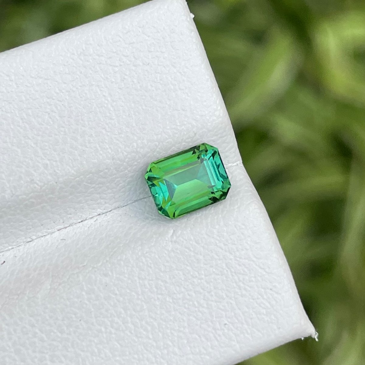 vagosav's tweet photo. 1.25 Cts Faceted Green Tourmaline With Lagoon Shade Emerald Cut Gemstone Available for sale | Green Tourmaline bracelet
#CutGemstone #Sale #CtsFaceted #LagoonShade #Tourmaline #finefacetedgems #EtsyEmail
👉https://t.co/EcLOnjL08T https://t.co/kbz4pXOOyl
