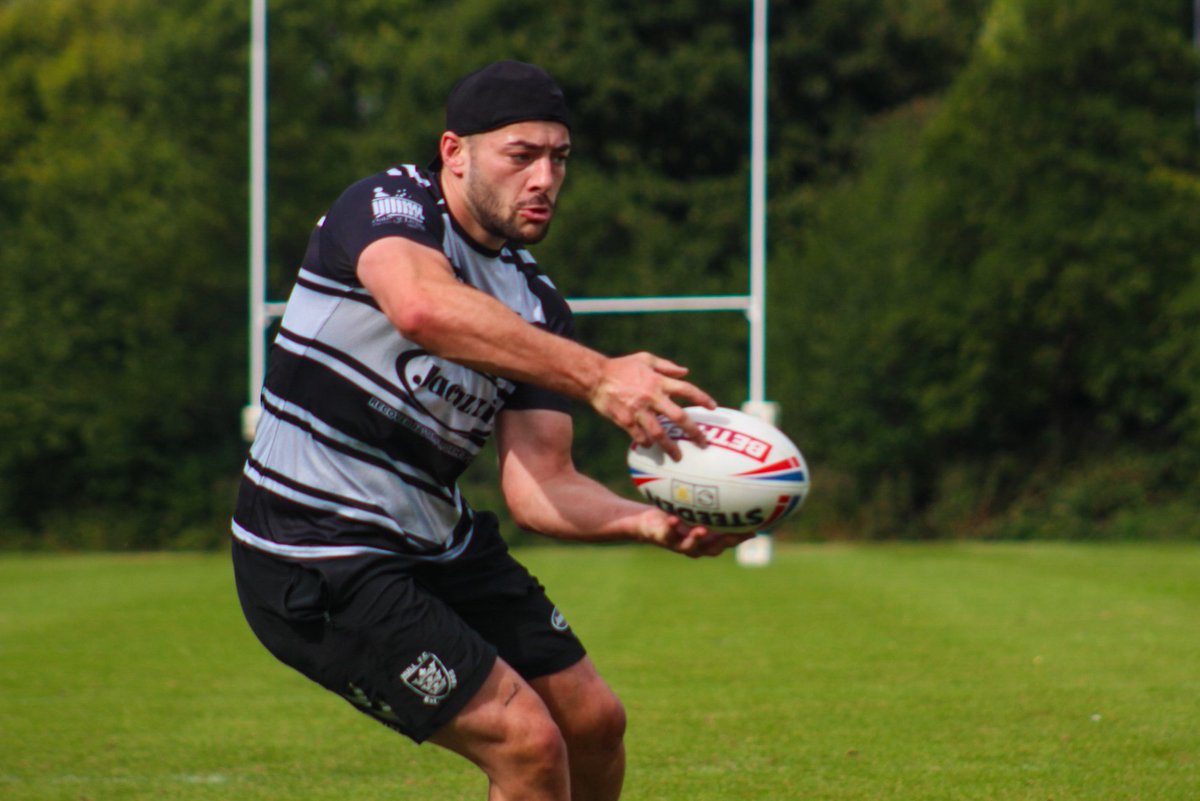 hullfcofficial's tweet photo. 🔜 @SalfordDevils ⚔

⚫⚪ #COYH | #JacuzziPerformance https://t.co/i4hX8muP7o