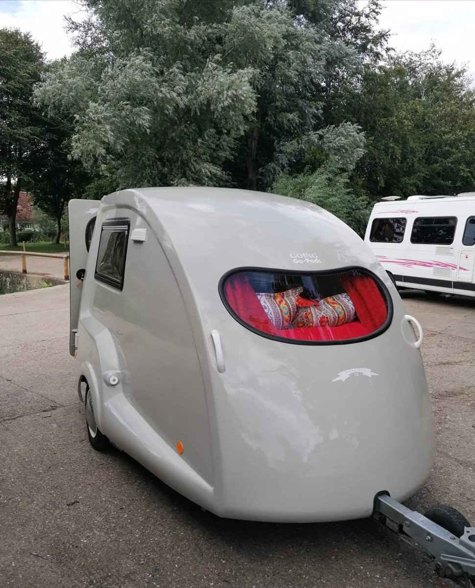 TheEnglishCarav's tweet photo. We had some lovely surprise vistors. Nina came to the workshop with her dynamic duo her gorgeous Go Pod!
#gopod #microcaravan https://t.co/bbUIZd20qp