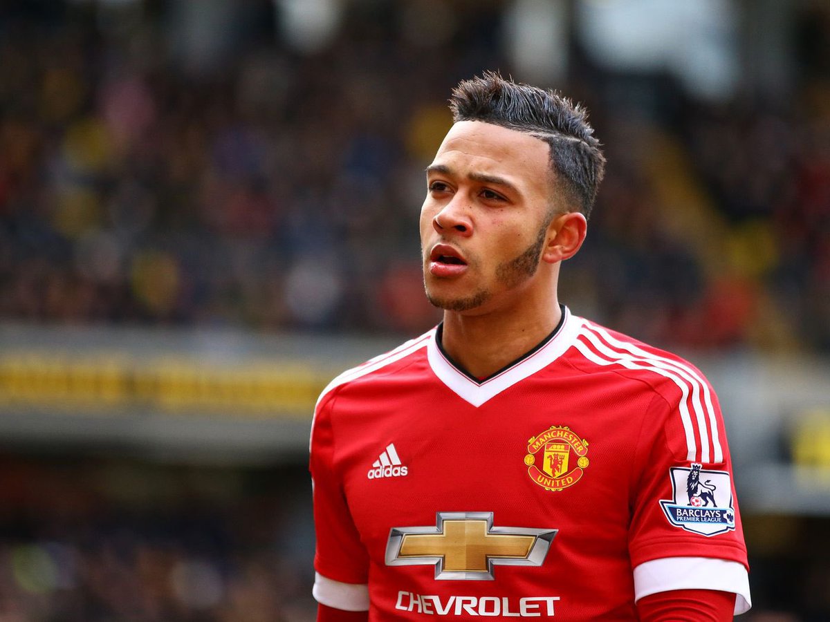 DeadlineDayLive's tweet photo. 🚨 Manchester United are considering offering €10M to Barcelona for Memphis Depay! 

(Source: @marca)

Reminder: The player had agreed to terminate his contract with Barcelona, so that he could join Juventus for nothing. https://t.co/ftzFljsPqP