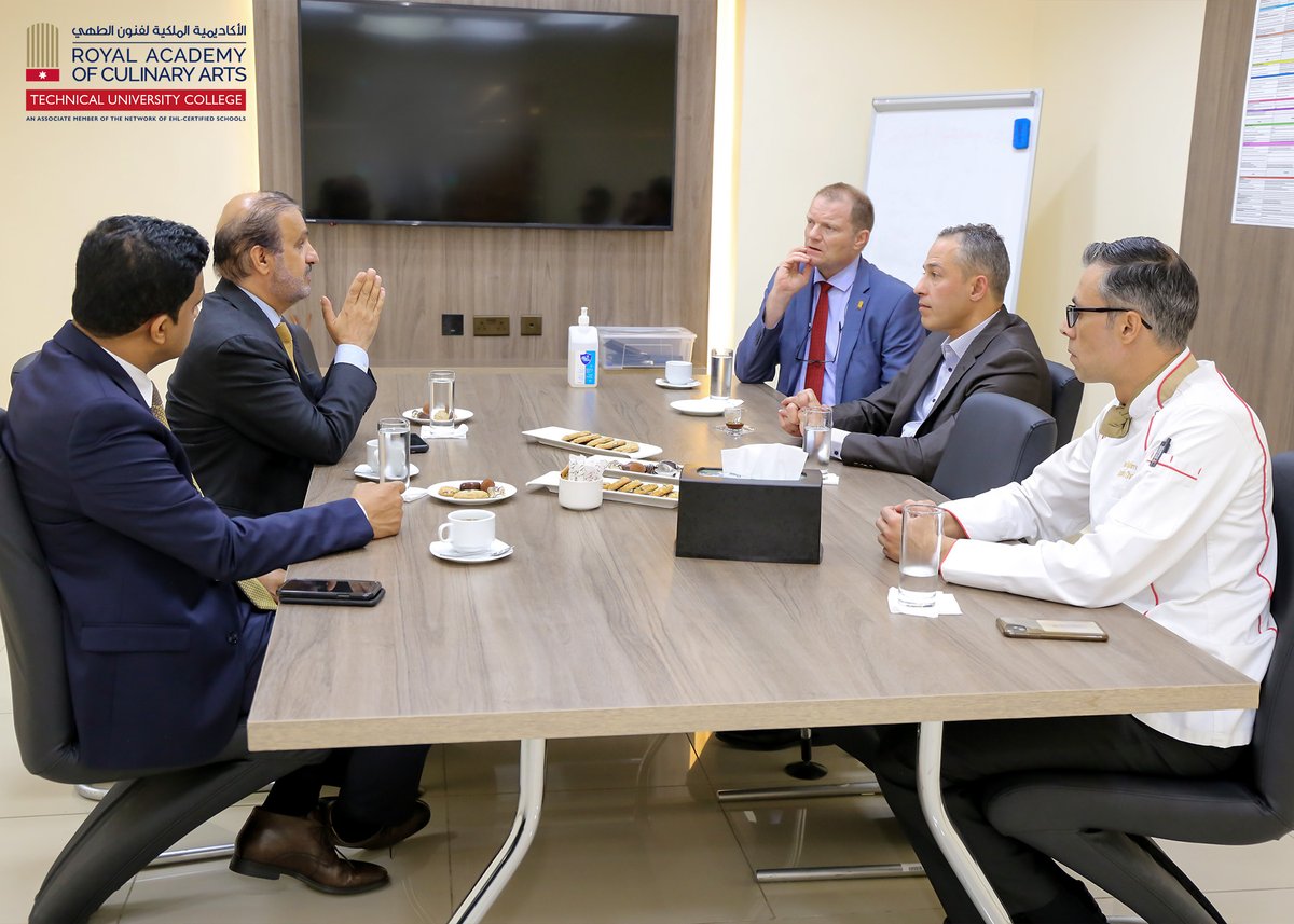 تشرفنا يوم أمس بزيارة سعادة السفير الشيخ هلال المعمري، سفير #سلطنة_عمان في #الأردن ومعالي الوزير المفوض السيد محمد البلوشي.