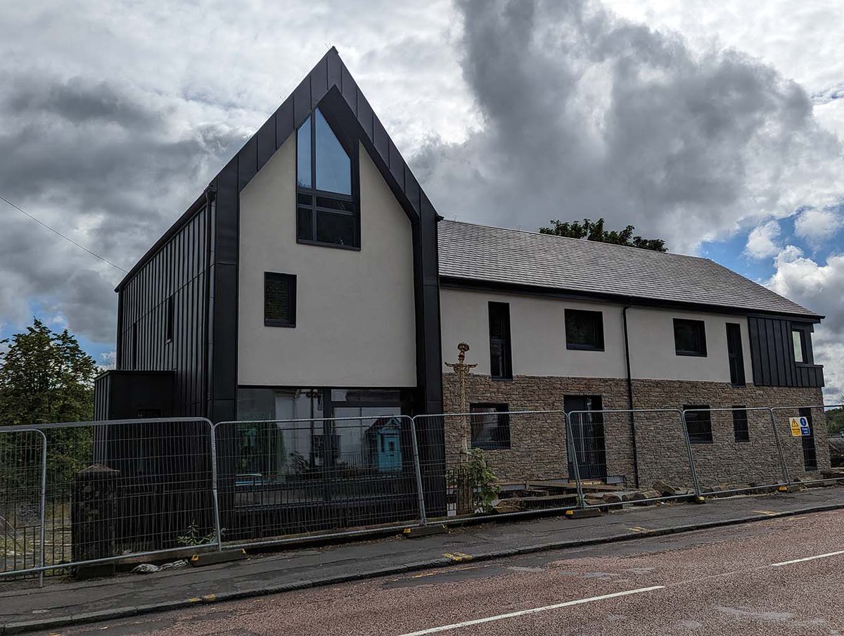 The scaffolding is now coming down on the new house in Callander. Looking good.
