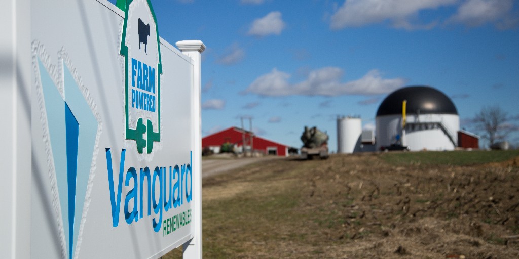 FarmPowered's tweet photo. Anaerobic digestion is a preferred method of food recovery, ranking higher than composting or landfill solutions on the EPA's food recovery hierarchy. Our #FarmPowered digesters reduce GHG emissions & benefit farms, their cows, soil health, water quality, and the community. https://t.co/sapI7OYmZS