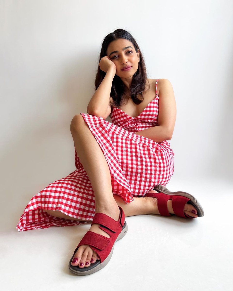 knowyourdivas's tweet photo. Posted @knowyourdivas

Beautiful ❤️ @radhika_apte
.
.
#RadhikaApte https://t.co/OsMcrsRPHf