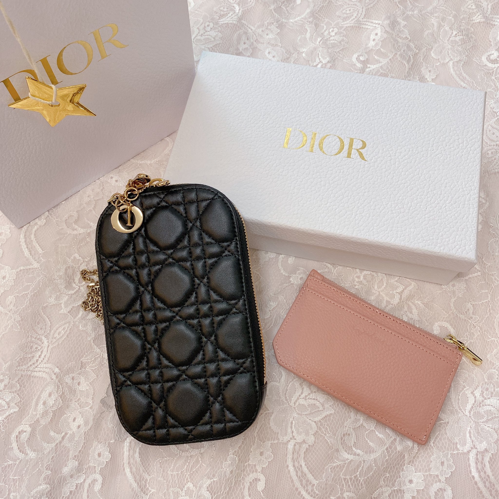 Dior フォンフォルダー 累積売上総額第1位【DIOR】LADY DIOR フォンホルダー (Dior