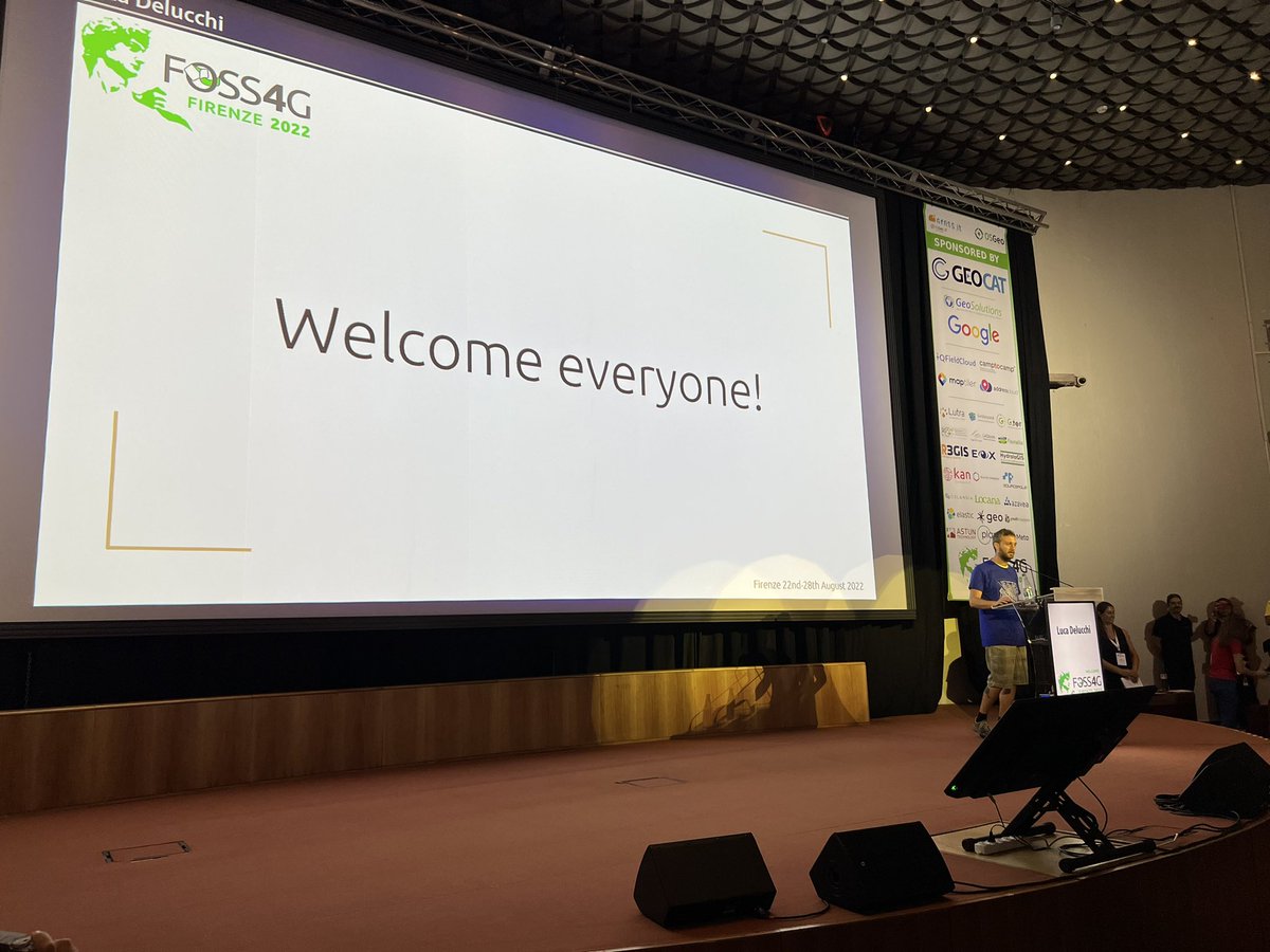 aanthieni's tweet photo. Iniciando la @foss4g #Firenze @geoinquietosarg #Geolibres https://t.co/9dsUvrxaFs