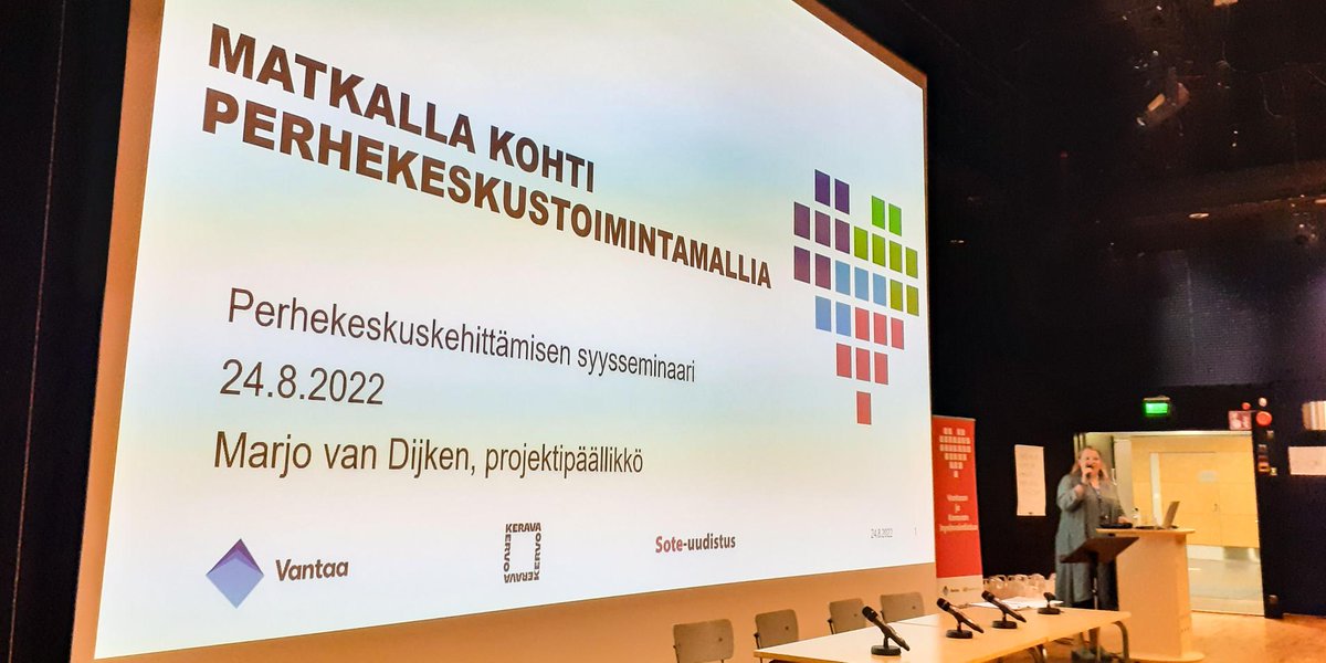 @VaKehvalue'en perhekeskustoiminnan syysseminaari käynnissä parhaillaan 🍂 Hyvissä kantimissa ollaan!
Seminaarissa mm. luodaan katsaus laajassa yhteistyössä tuotettuihin kehittämiskokonaisuuksiin, ja julkaistaan asukkaille jaettavia materiaaleja 🤩
#vakehyva #peke #perheet