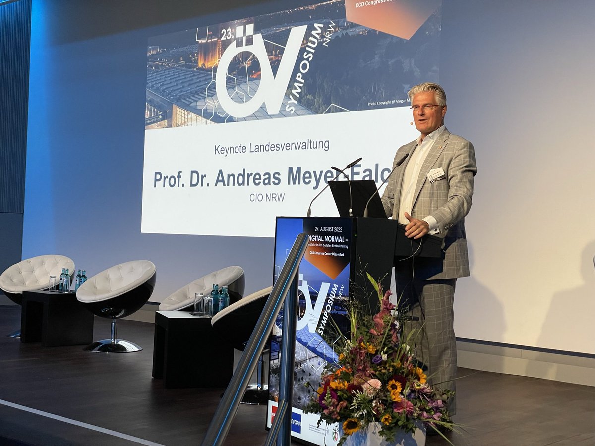 Materna.SE (@materna_se) on Twitter photo Wir freuen uns auf die #Keynote zur #Landesverwaltung von Prof. Dr. Andreas Meyer-Falcke, <a href="/CIONRW/">Fatih Torun</a> .
#OEV23 Wir freuen uns auf die #Keynote zur #Landesverwaltung von Prof. Dr. Andreas Meyer-Falcke, <a href="/CIONRW/">Fatih Torun</a> .
#OEV23