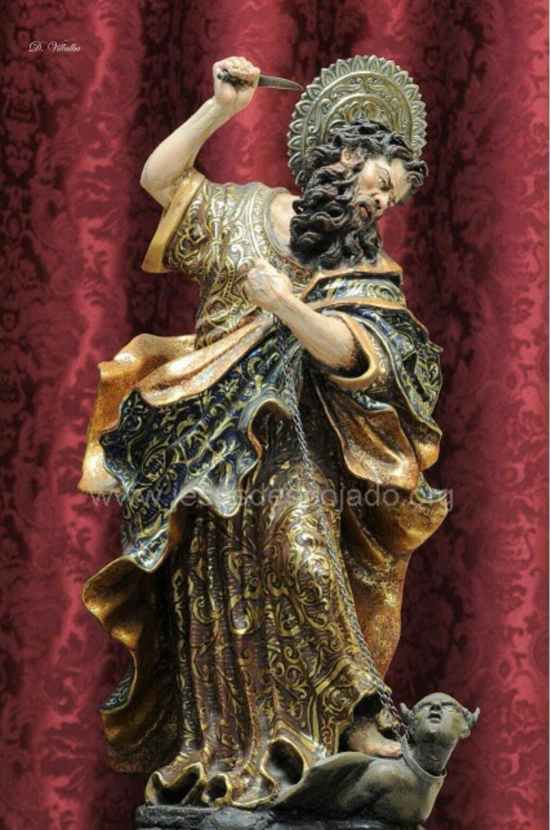 Hoy es la festividad de nuestro Titular, #SanBartolome Apóstol, a quien dedicaremos la misa de apertura de curso el domingo 4 de septiembre a las 12 h
Su imagen procesiona en una de las esquinas del paso del Señor.
📷 Daniel Villalba