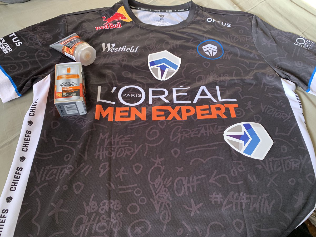 Thanks <a href="/ChiefsESC/">The Chiefs</a>, for this high quality jersey. Always happy to support my favorite oce team and ready to wear it for Dreamhack!! 

Shoutout to <a href="/aidenhiko/">Aiden HIKO</a> for assisting out this order been pending and don’t know it’s whereabouts