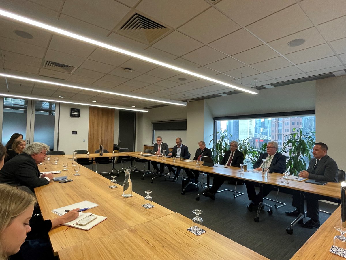 EurAusBiz's tweet photo. Great discussion today between 🇩🇪 @bueti of the @Europarl_EN &amp; EABC Board Members representing @Siemens_Aus @ThalesAustralia @ACCIONA_AU @Servcorp @MonashUni on the urgency of an #AusEUFTA for enhanced strategic cooperation! #EnergyTransition #security #innovation #IndoPacific https://t.co/vyfO4TKSa0