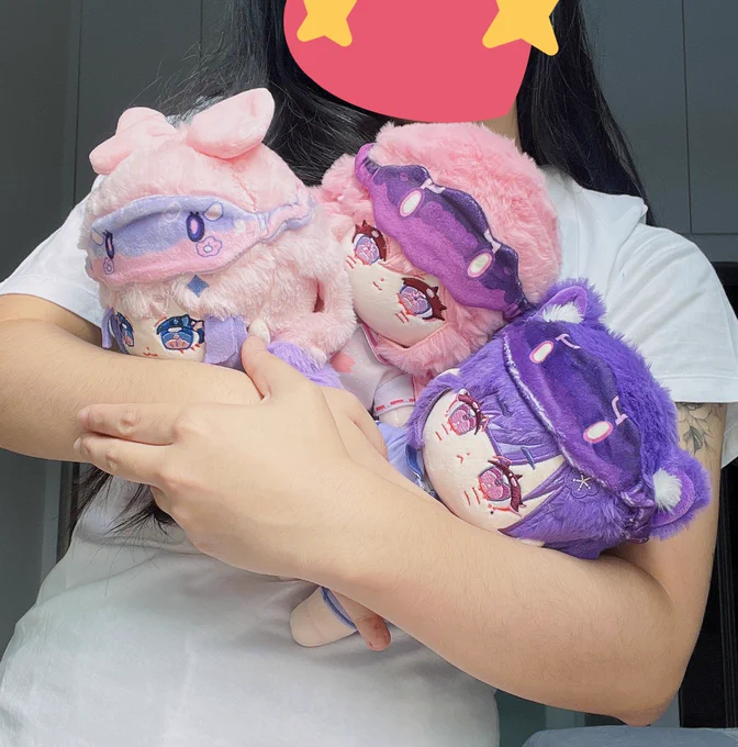 Me trying to have us all in one family photo but failing and then deciding to separate my kids into different photos I love them so much I can't wait for you all to have them in your home!! 