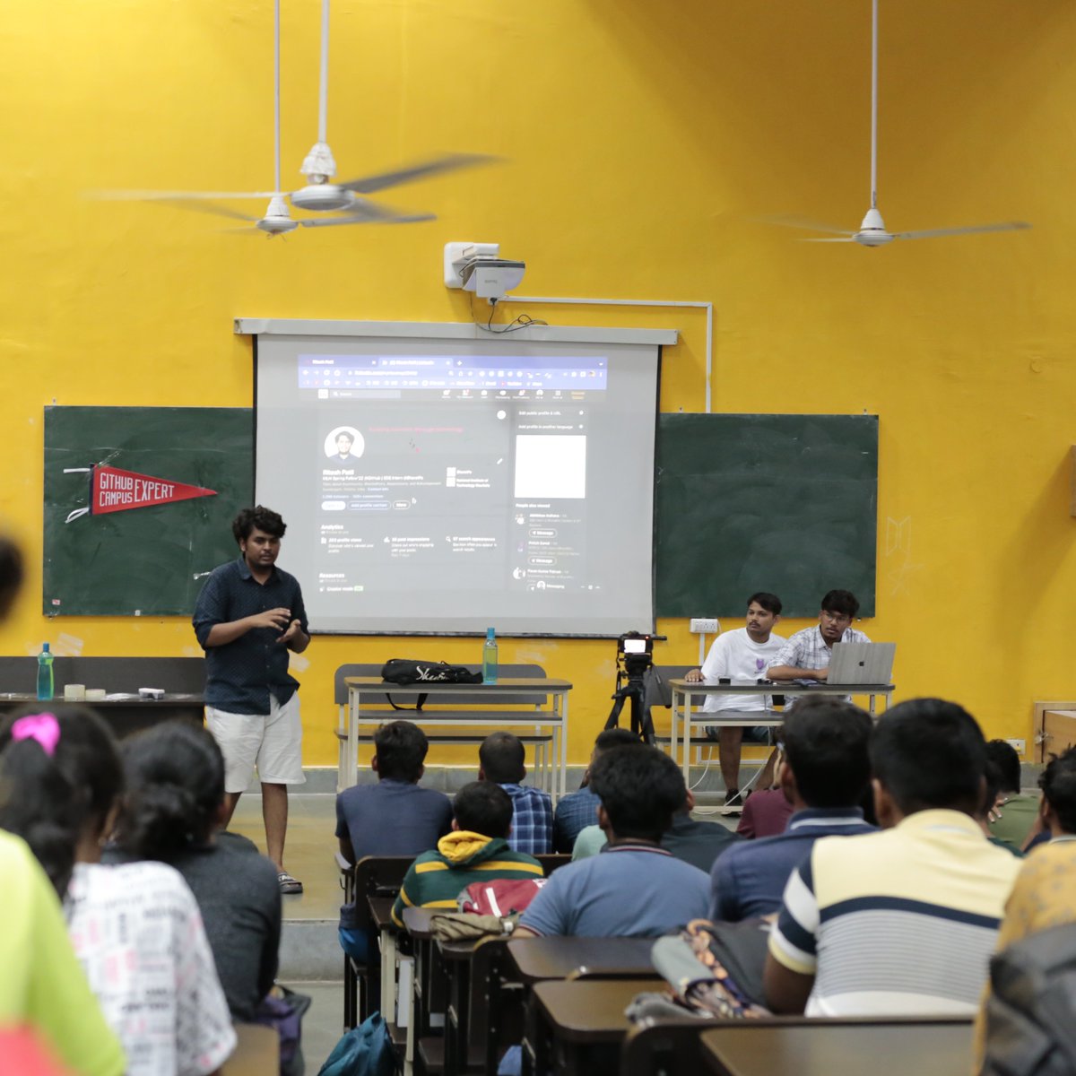 dscnitrourkela's tweet photo. GDSC NIT Rourkela takes immense pleasure for being able to conduct its first successful offline event on Off-Campus Internships and Placements after a long halt of two years due to the pandemic inviting a footfall of 200+ people.

@GoogleDevsIN @googlestudents @nitrourkela https://t.co/6jDkQJEeUR