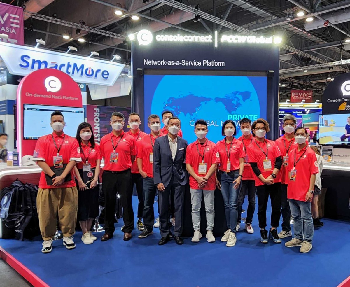 ConsoleConnect's tweet photo. A very busy first day at Revive Tech Asia, from great networking with partners to an engaging panel discussion all done by a fantastic team 😀🙌
#ReviveTechAsia #DigitalTransformation #Technology #Tech #Cloud #GreaterBayArea #Innovation #ConsoleConnect https://t.co/vkwwN35jOn