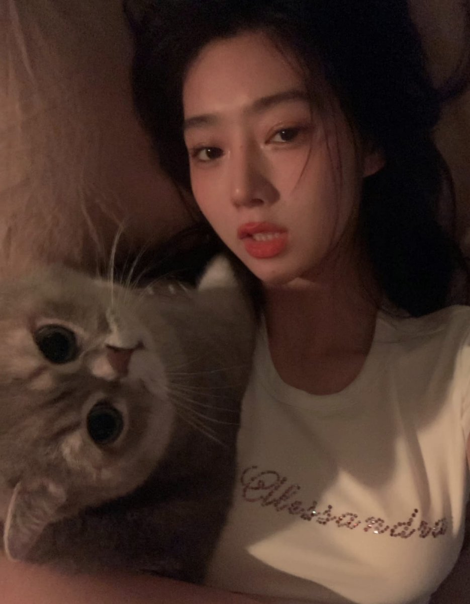 luoliaolai's tweet photo. 视频一对一露脸听指挥，有偿验证，白piao的请绕道，无中间商，图本，有诚加QQ2156996562,没诚意的别加，谢谢 https://t.co/21vtm8sGOI