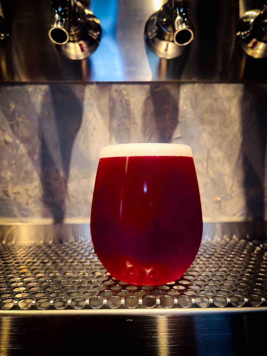 MarcaStand's tweet photo. 8/24[Wed]

HIBISCUS IPA 人気です。

DRAFT BEER 
:
GOLDEN ALE 
BELGIAN WHITE
HAZY IPA 
HIBISCUS IPA
COFFEE AMBER
COCONUT PORTER
BERRY PORTER strong
:

BOTTLE BEER
:
大正ゴールド
PALE ALE 
HAZY IPA 
GOLDEN ALE 
:

#beer #craftbeer #ビール https://t.co/vcI6Hw6vLq