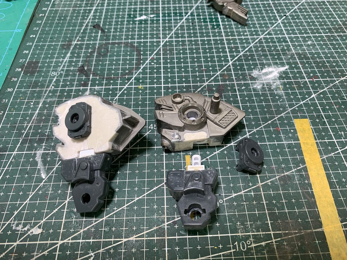 Wuang18's tweet photo. Trying to make my own HMM Energy Liger. Body from HMM shield Liger #zoids #zoid #zoidsgeneration #zoidshmm #commissionsopen #painting #paint #ligerzero #zoidschaoticcentury #zoidsnewcentury #zoidscustom #custom #gkmodel #shieldliger #HMMShieldLiger #energyliger https://t.co/0bMLs5ZPdX