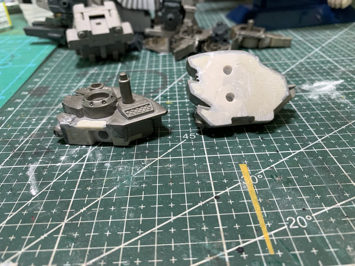 Wuang18's tweet photo. Trying to make my own HMM Energy Liger. Body from HMM shield Liger #zoids #zoid #zoidsgeneration #zoidshmm #commissionsopen #painting #paint #ligerzero #zoidschaoticcentury #zoidsnewcentury #zoidscustom #custom #gkmodel #shieldliger #HMMShieldLiger #energyliger https://t.co/0bMLs5ZPdX