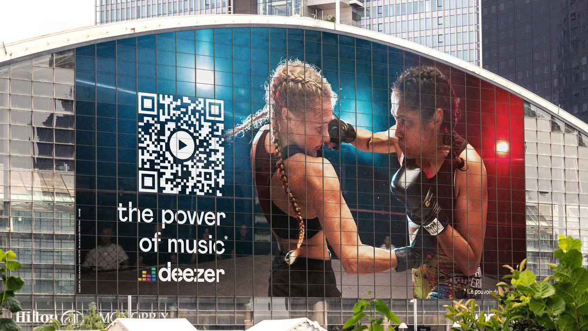 BUZZMAN_TIME's tweet photo. Écoutez notre nouvelle campagne d'affichage @DeezerFR.
#ThePowerOfMusic https://t.co/CdQOtFK7kj
