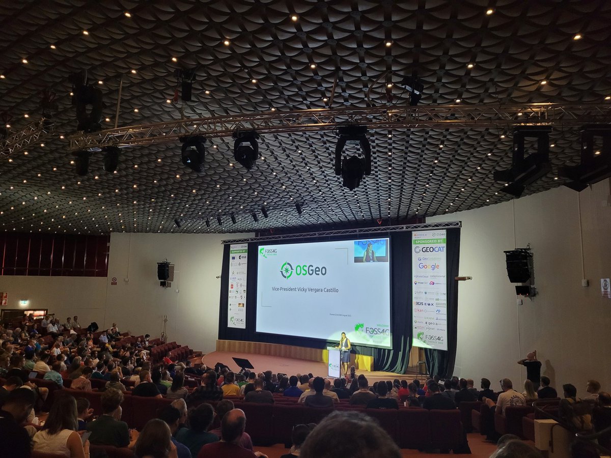 Shraddhash2's tweet photo. #FOSS4G2022 https://t.co/JLkdoLpZ16