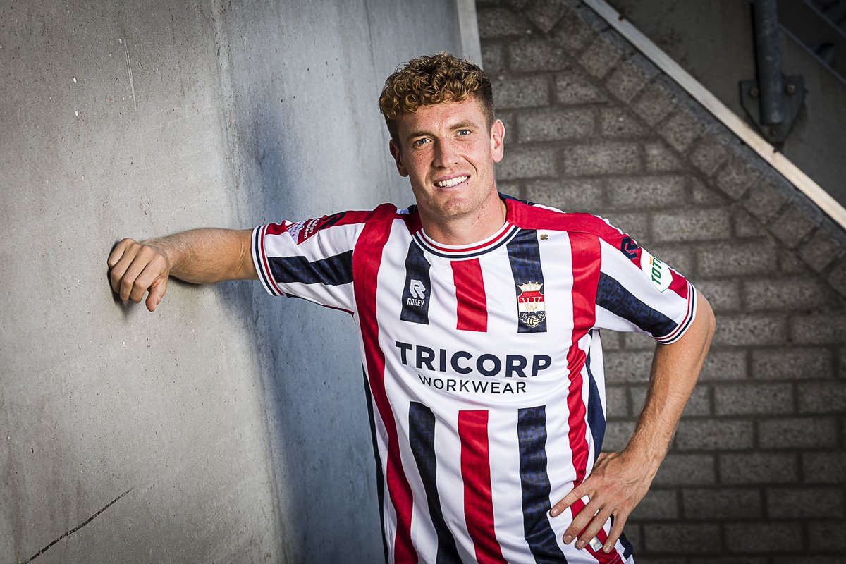 supclubwII's tweet photo. Willem II versterkt zich met oud-bekende centrumverdediger Wessel Dammers. De 27-jarige Rotterdammer speelde vorig seizoen al een halfjaar op huurbasis voor de Tricolores en tekent nu een contract tot 2025. Welkom terug, Wessel!
Foto’s: Toin Damen
#SCWillemII #SCWII https://t.co/Fjlc2cOkSB