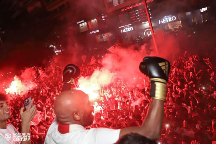 القائد شيكابالا يحتفل وسط جماهيره ⚪
<a href="/ZSCOfficial/">Zamalek SC</a>