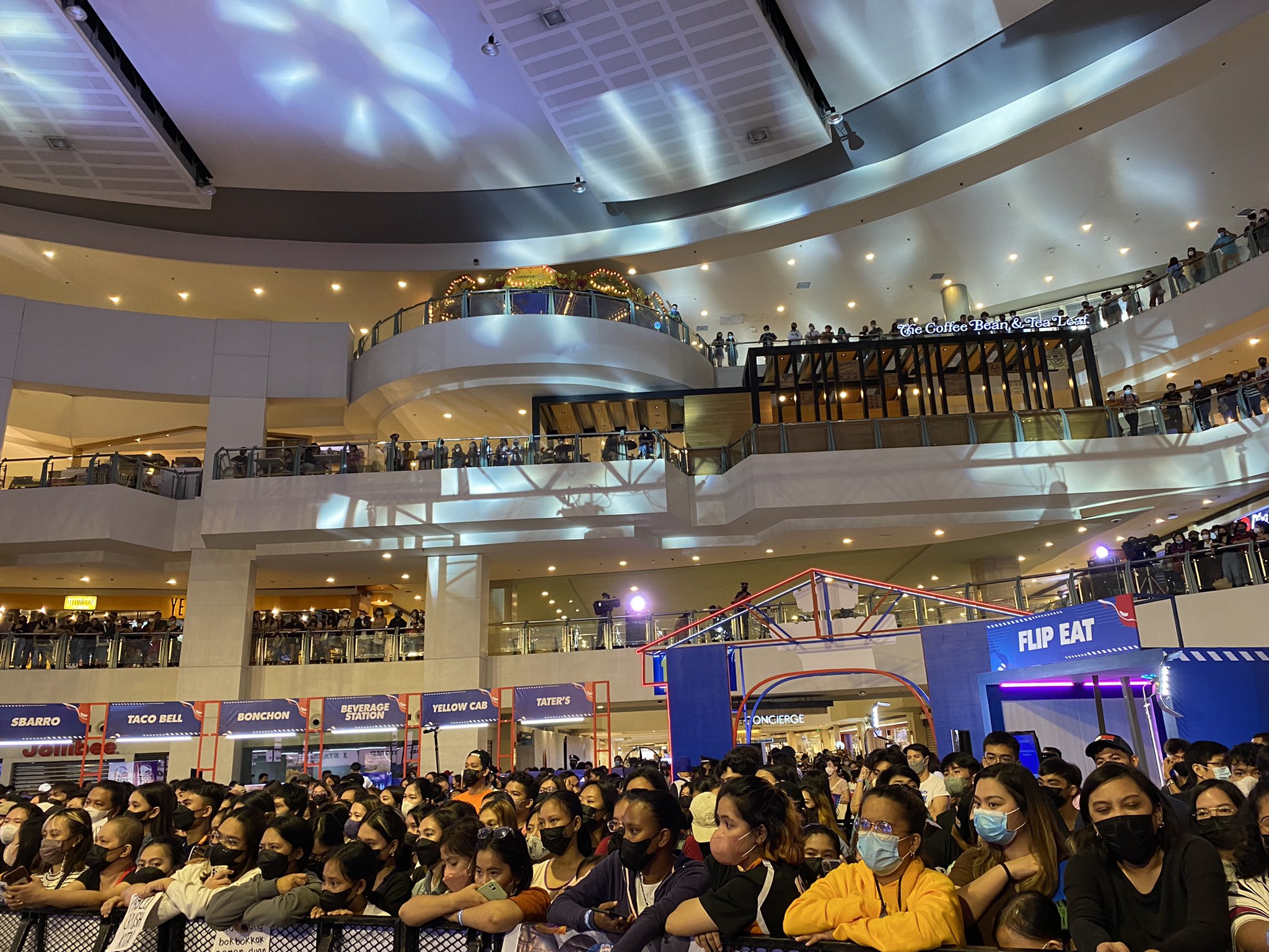 Interaksyon on Twitter "HAPPENING NOW People are gathered here at