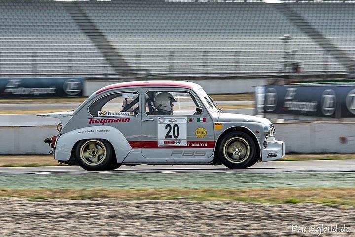 Sandtler24's tweet photo. #Repost @racingsportpics Fiat Abarth 1000TC / Kampf der Zwerge | Porsche Club Days 2022 Hockenheim
Mehr Fotos auf https://t.co/rDLiKCpvrr

#fiat #motorsport #motorsports #racecar #historicracing #racershub #hockenheimring #kampfderzwerge #motorsportsphotography #sandtler24 https://t.co/8o5nj0hnhR