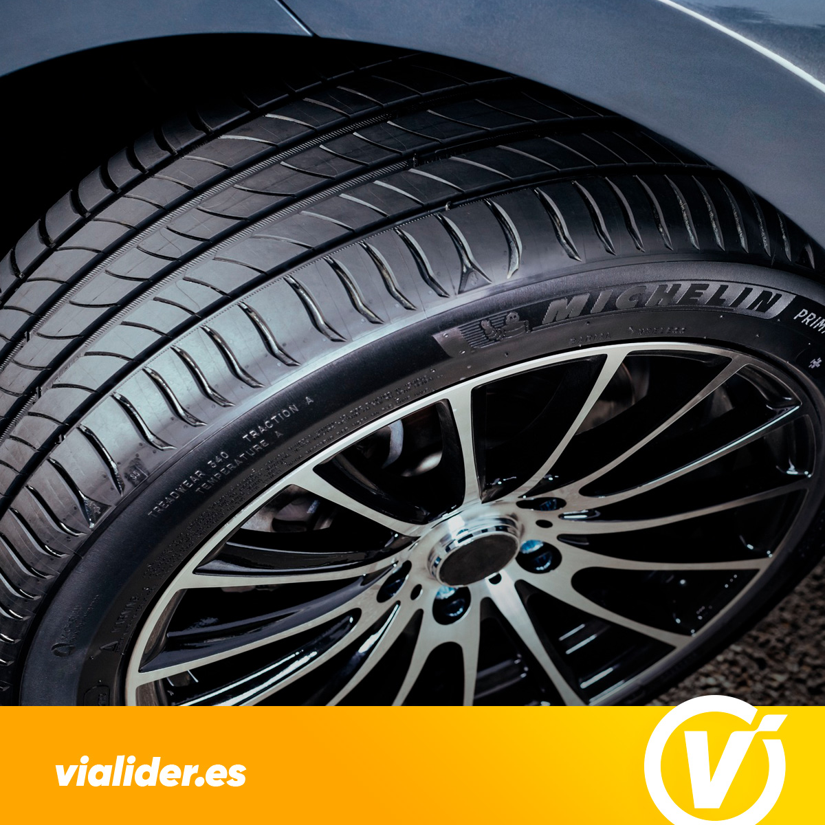 Vialider's tweet photo. Hay mucho trabajo e innovación detrás de nuestro #neumático #MICHELINPrimacy, concretamente 20 años. Así, gracias a este trabajo hemos podido crear el neumático MICHELIN Primacy 4+ donde ofrecer lo mejor en seguridad, desde el primer hasta el último kilómetro.
#Vialider #MICHELIN https://t.co/2NjxfvkrVN