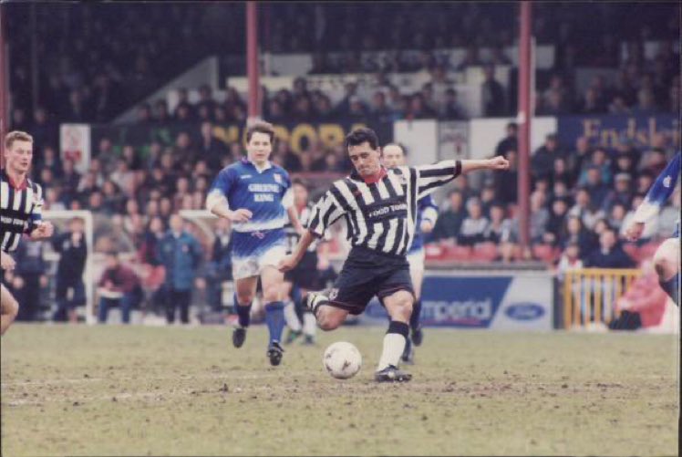 GTFCPlayerPics's tweet photo. Clive Mendonca 

Forward

1992-1997

166 League Appearances 
60 League Goals

#GTFC #UTM @officialgtfc https://t.co/QRDAhgZI32