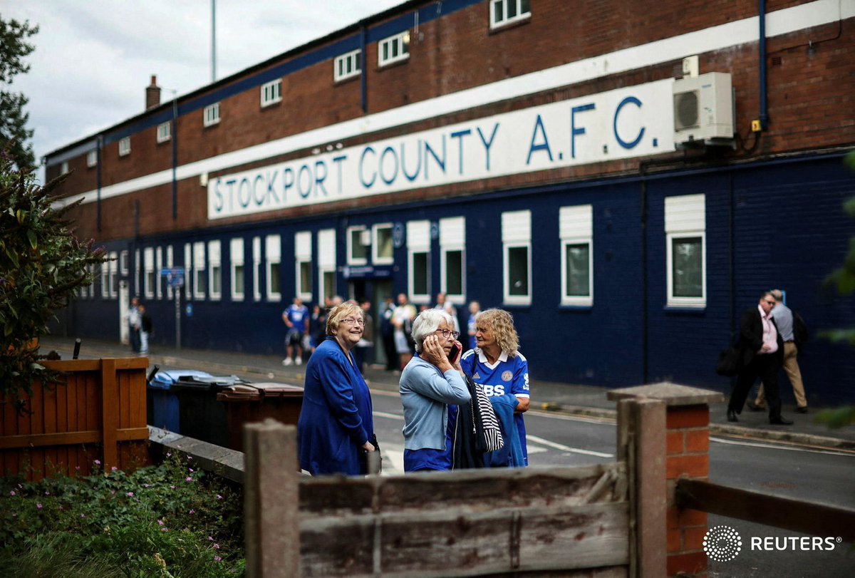 carlrecine's tweet photo. So near yet so far for Stockport County who lose on penalties to Leicester City #CarabaoCup #SPTLEI #stockportcounty https://t.co/mFjqXOBMiM