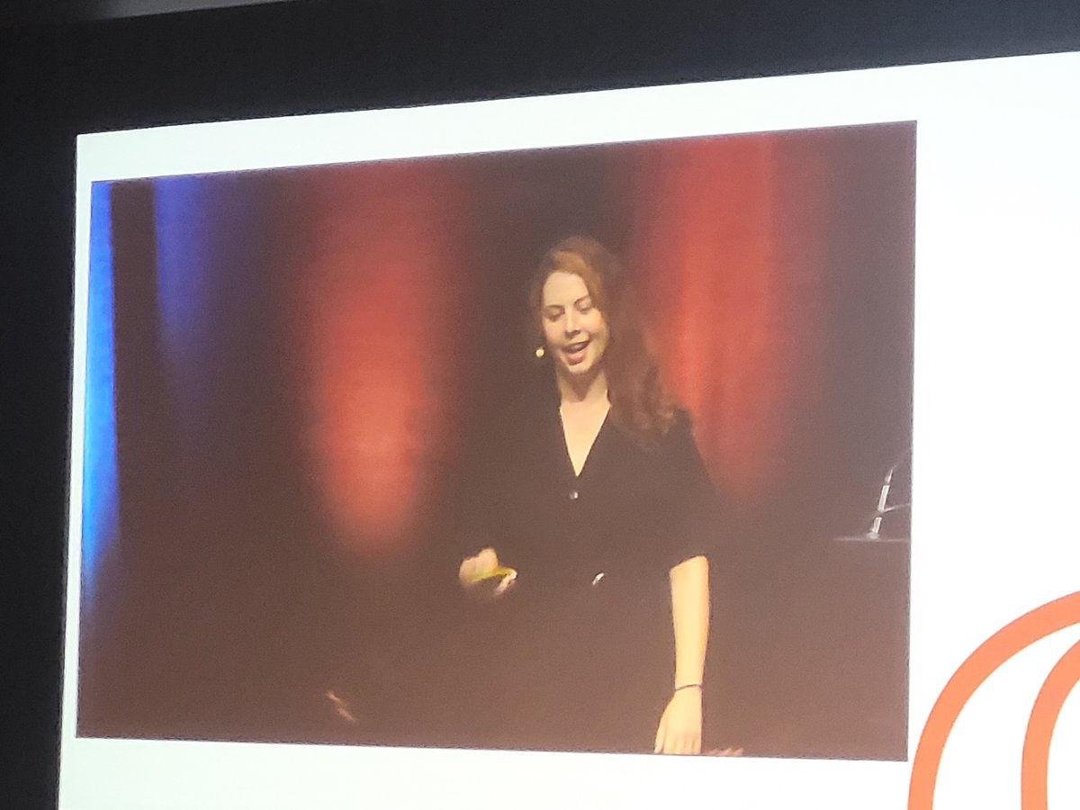 MariaScherrers's tweet photo. Sarah Brin is rocking the stage despite technical problems. 
Her topic: museums and video games. What is our role here?
"We can't leave technology to companies and military, as that would be a boring future!"
I agree
#ICOMPRAGUE2022 https://t.co/09oBDteiFI