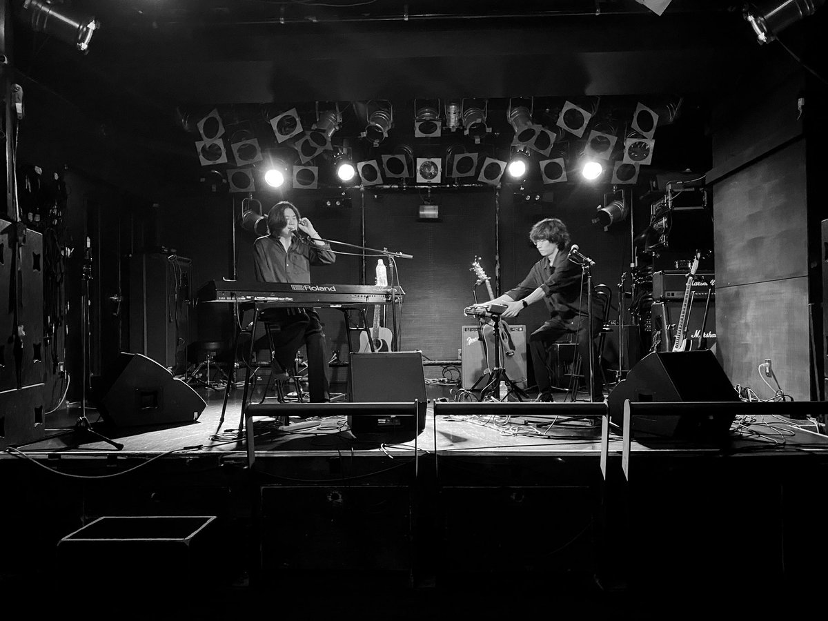 Kream_jp's tweet photo. 本日8月24日(水)
東京 恵比寿club aimにて
弾き語り2MAN LIVEイベント
「Slow Sound」出演！

w/ 飯田瑞規(cinema staff)

OPEN 18:30 / START 19:00

【当日券】
[〜18:00まで]
https://t.co/cxbEKwOPSe

[18:30〜]
会場窓口にて販売

ご来場、お待ちしてます！

#SlowSound https://t.co/r4xGR26YkJ
