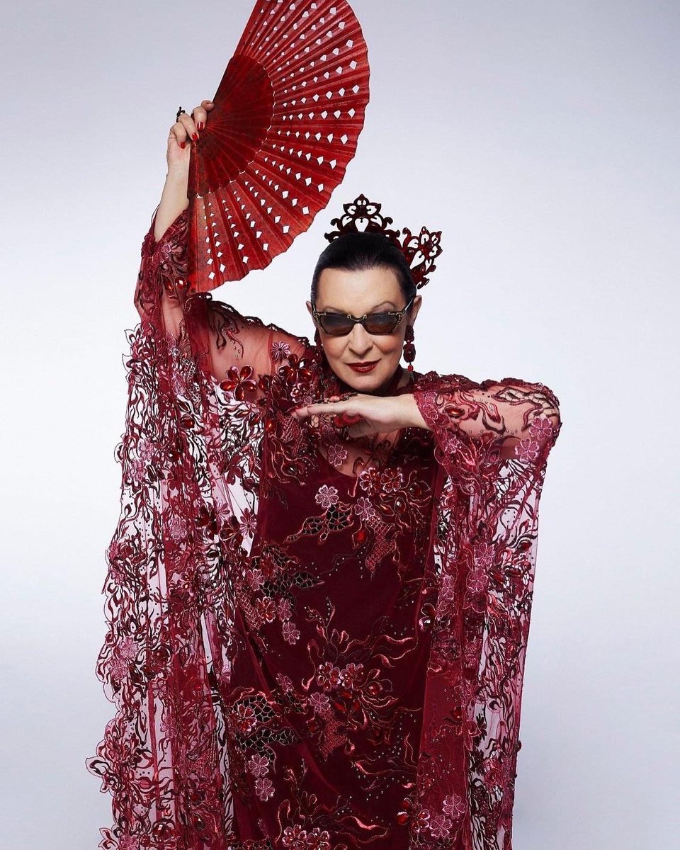 Carismática y única. "Martirio y su TRAVESÍA junto a Raúl Rodríguez.
El martes 13 de septiembre    A ls 20:30 horas.
🎟Desde 12€
entradaselespinar.es