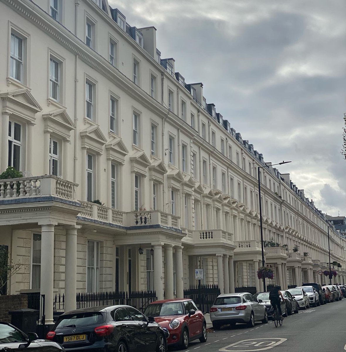 aims_av's tweet photo. Our office for today as we make a start on a project in Maida Vale. Kicking off with a Video intercom upgrade for the building but much more to come for the apartment we’re upgrading. #smarthome #smarthomesuk #homecinemalondon #control4 #audiovisual #av #wifispecialist https://t.co/31MHgLSBHY