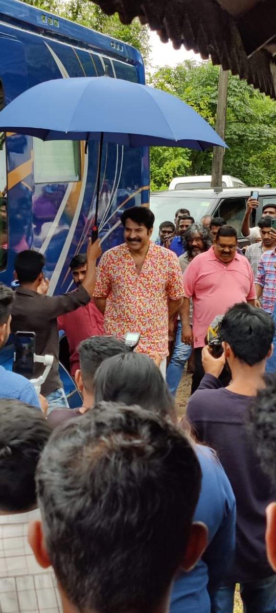 Sawadsha_'s tweet photo. #KadugannawaOruYathraKurippu Location
@mammukka #Mammootty
#369Garage #Rorschach https://t.co/5XDgIFT5ir