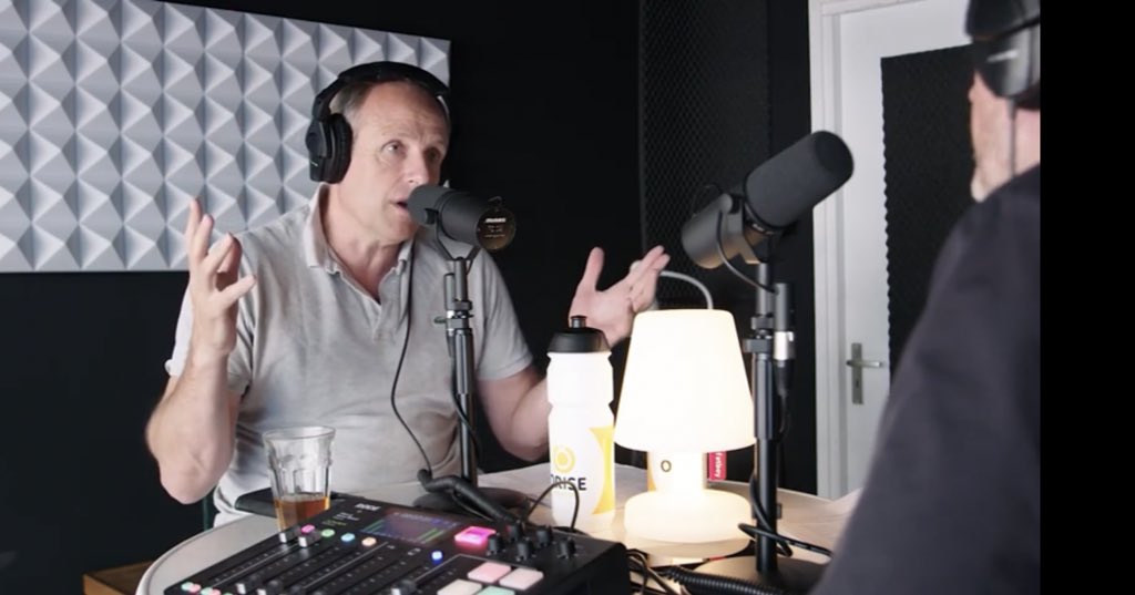 Nieuwe Icecast! Ditmaal praten we over het belang van slaap. Om optimaal te kunnen presteren is het herstel cruciaal. Maar hoe ziet die nachtrust eruit, welke fasen van slaap zijn er en hoe zorg je ervoor dat je daadwerkelijk zo goed mogelijk hersteld tijdens de nacht? 1/2