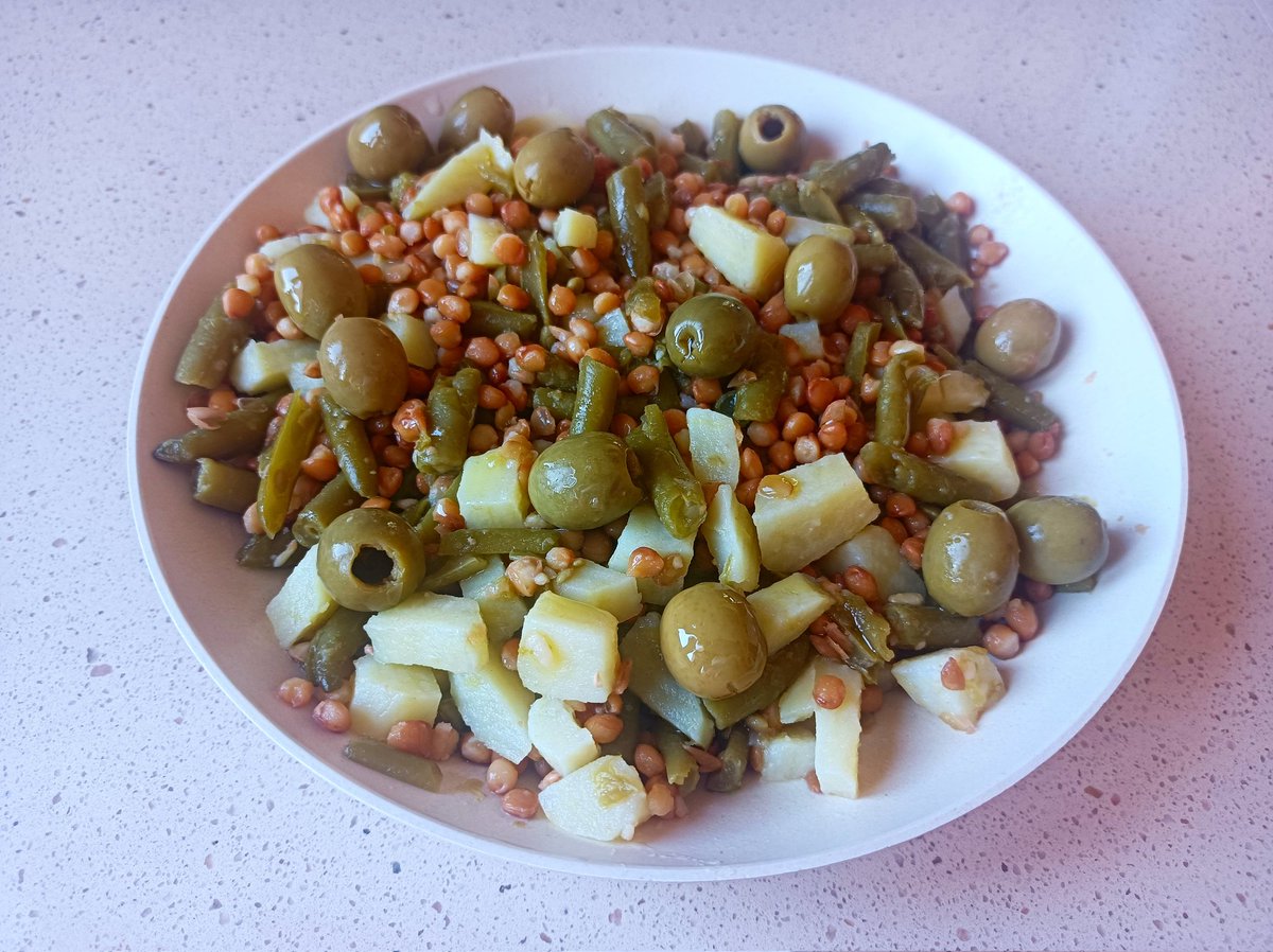 Maria_Mguez's tweet photo. ¿Algo rápido y saludable? 🤔
Aquí lo tienes 🤭
#nutricionista #nutricionsaludable #nutricionconsciente #vigo #nutricionistavigo #cambiodehabitos #aprendeacomer #consiguetusmetas #mindfuleating #receta #vegan #veganfood https://t.co/Jvo6pS0Sks